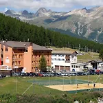 Hostal Youth Pontresina