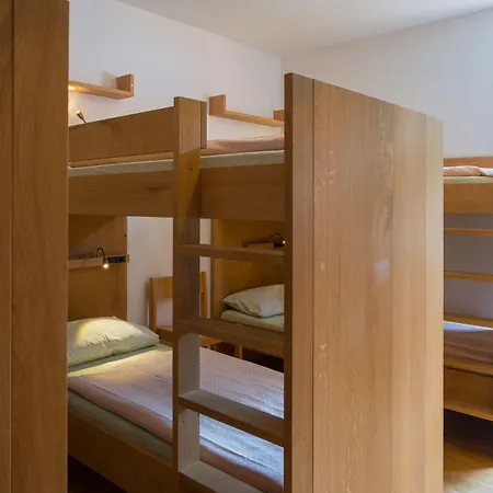 Hostel Youth Pontresina