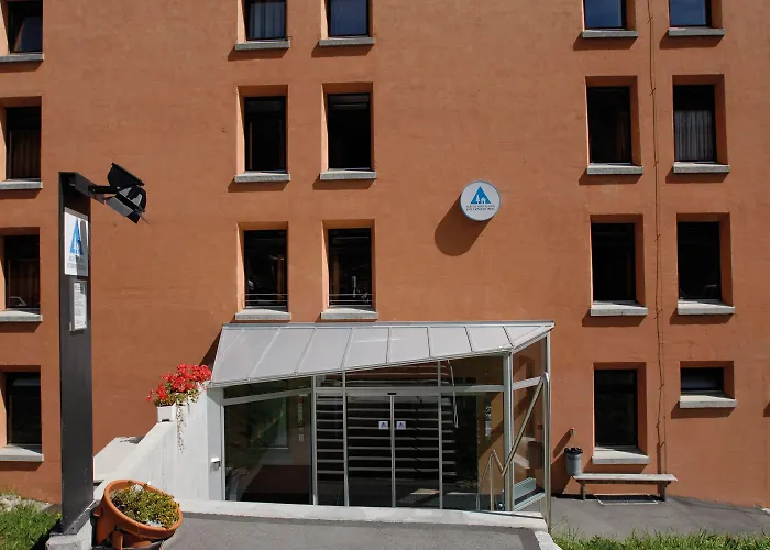 ホステル ポントレジーナ ユース *